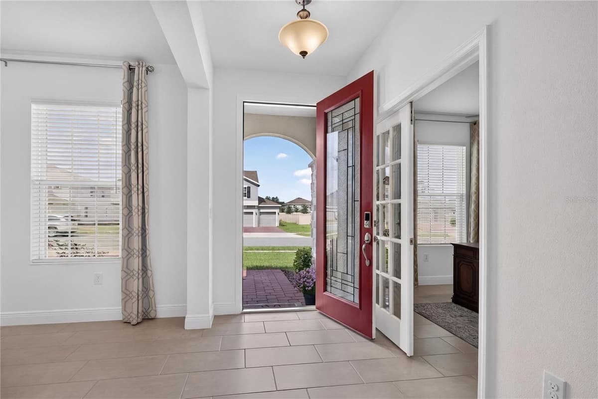 4937 GOLDEN ZENITH WAY — photo 6 of 65