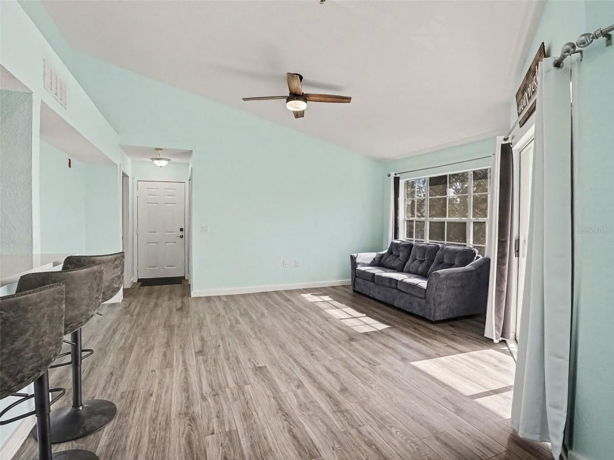 5144 CITY STREET — photo 3 of 30