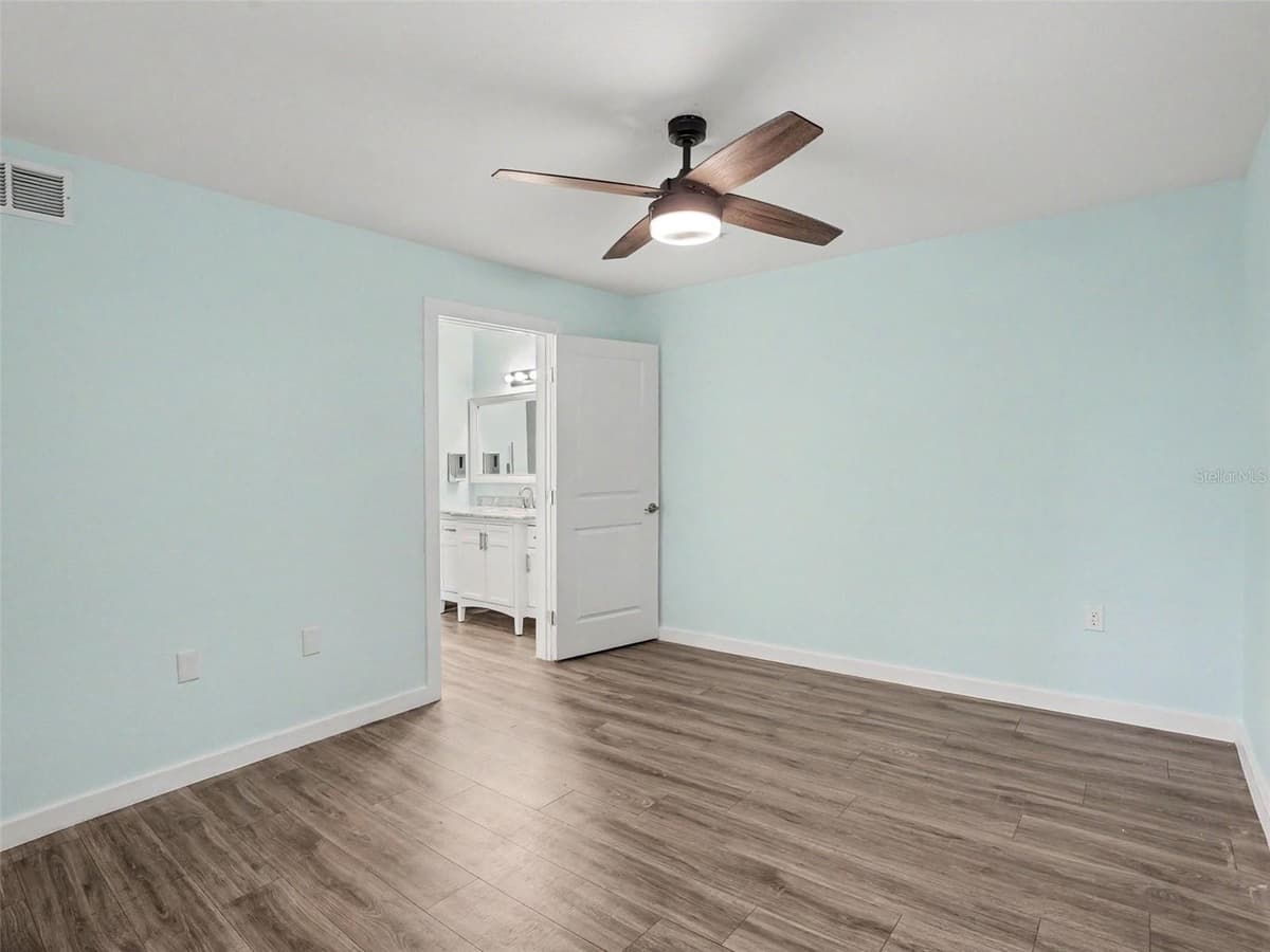 5144 CITY STREET — photo 16 of 30
