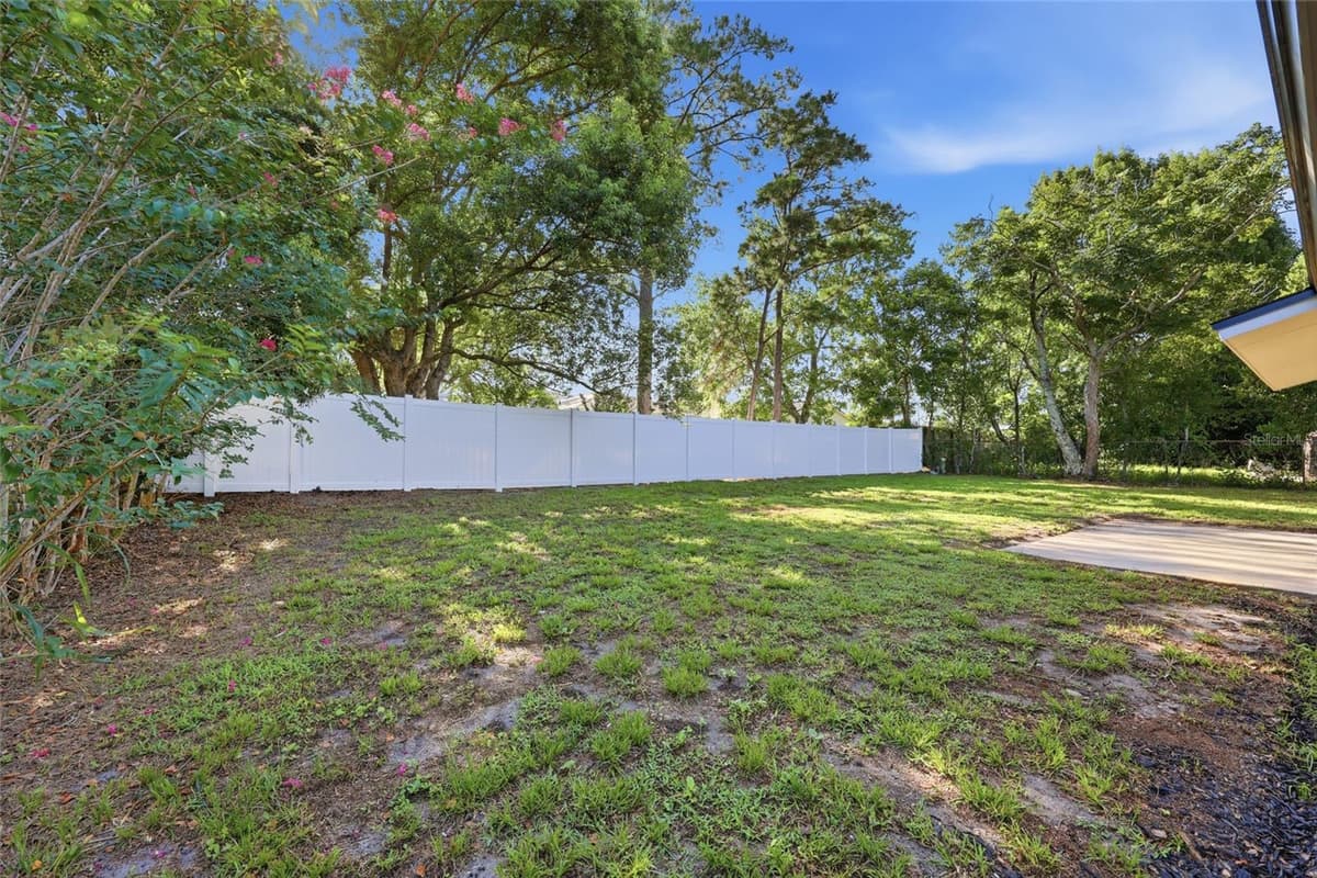 1011 MANCHESTER CIRCLE — photo 23 of 28
