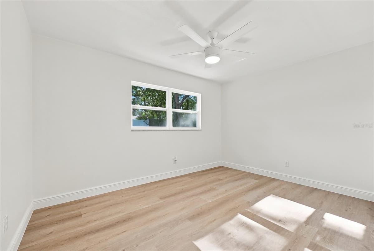1011 MANCHESTER CIRCLE — photo 16 of 28