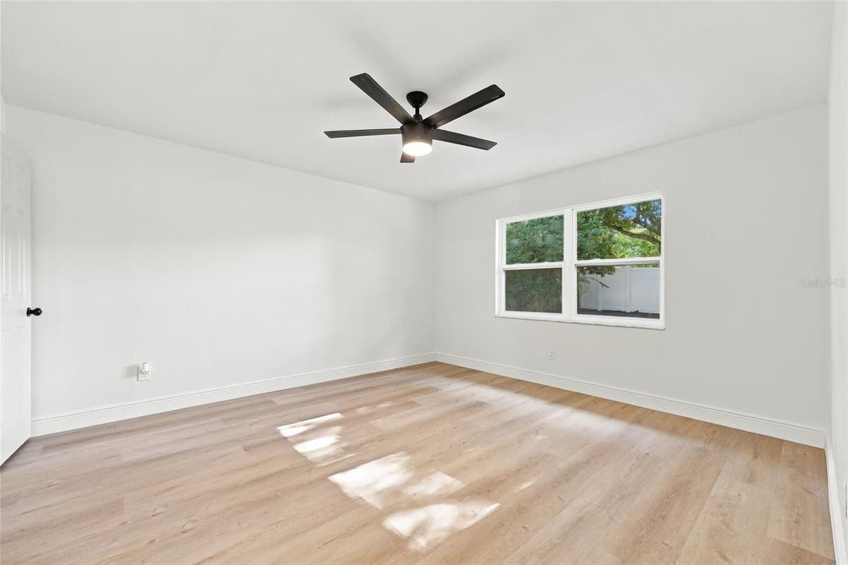 1011 MANCHESTER CIRCLE — photo 18 of 28