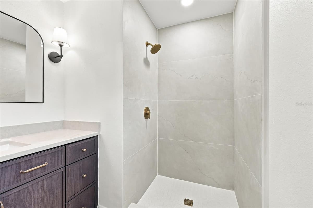 1011 MANCHESTER CIRCLE — photo 21 of 28