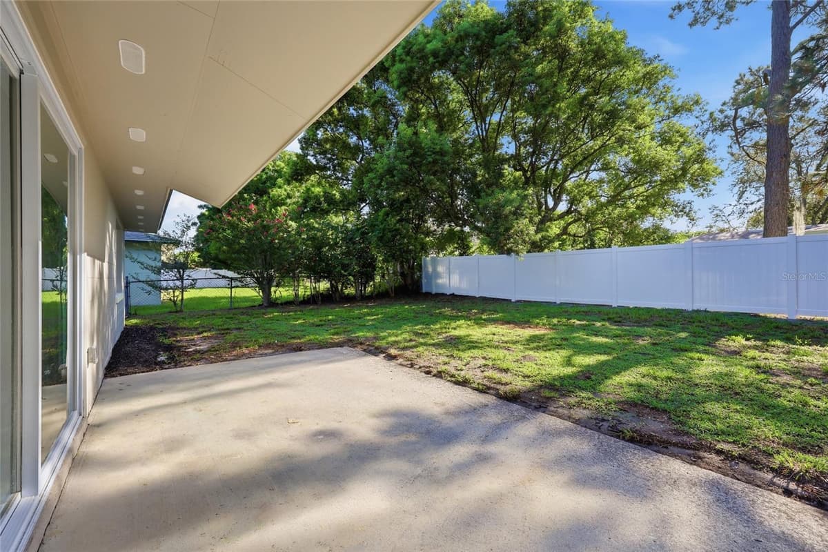 1011 MANCHESTER CIRCLE — photo 22 of 28