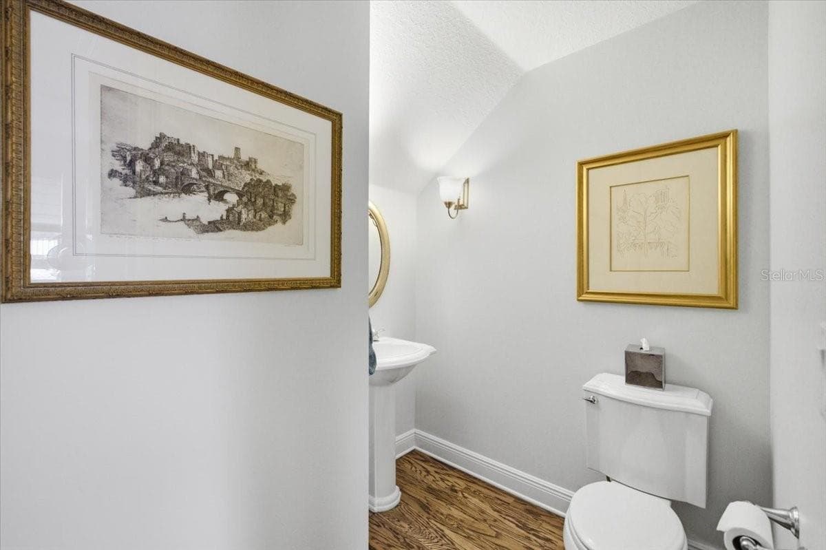 114 DAVIS BOULEVARD — photo 16 of 52