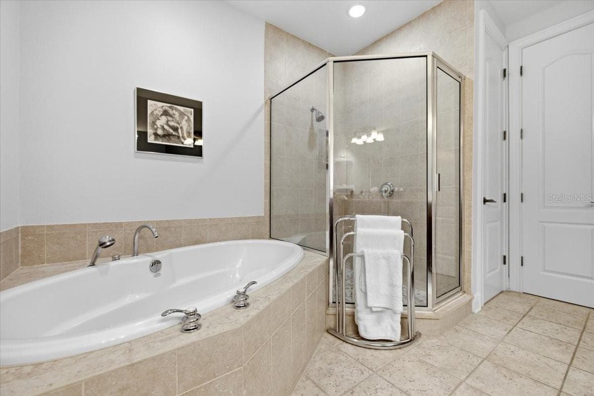 114 DAVIS BOULEVARD — photo 25 of 52