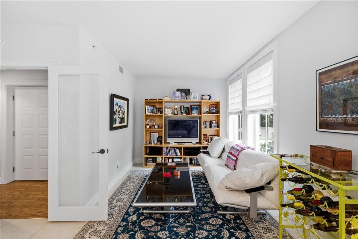 114 DAVIS BOULEVARD — photo 36 of 52