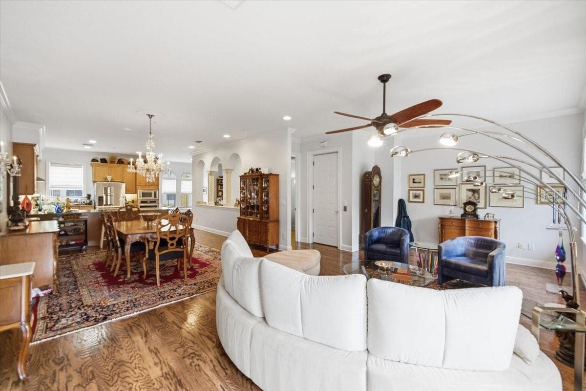 114 DAVIS BOULEVARD — photo 10 of 52