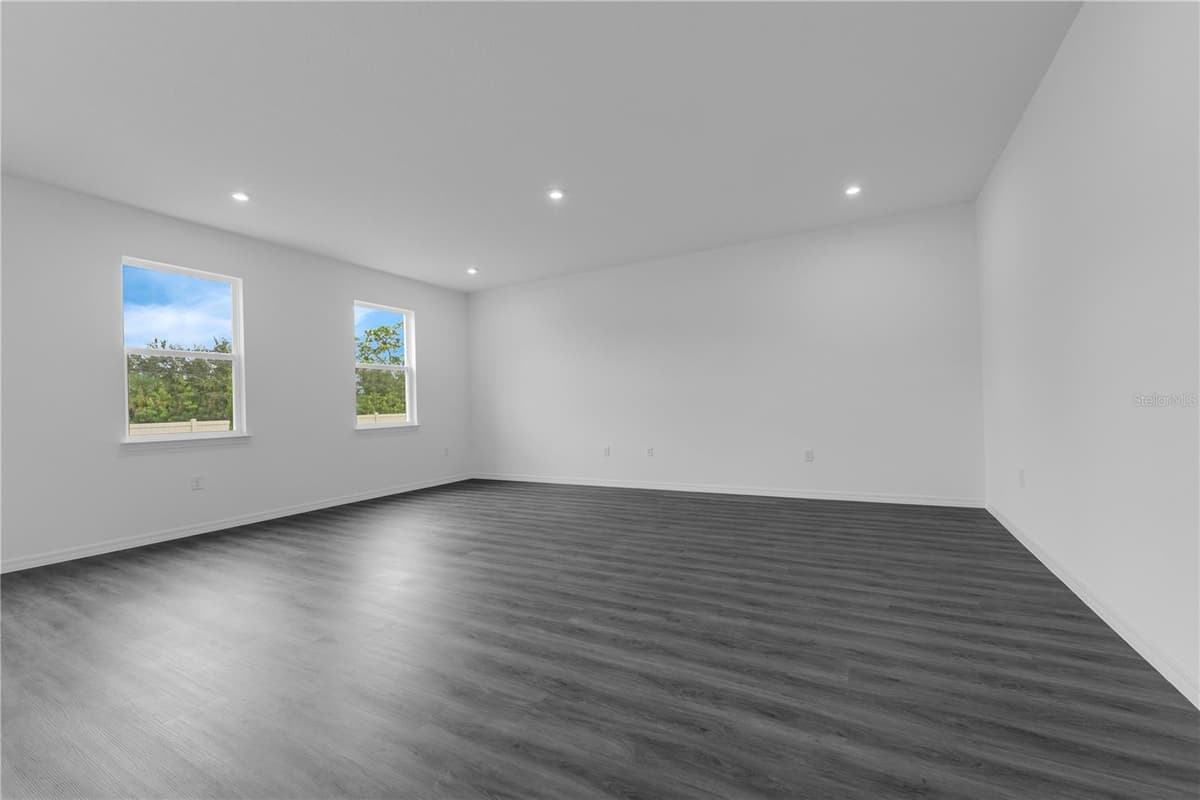 1812 HORSETAIL DRIVE — photo 3 of 34