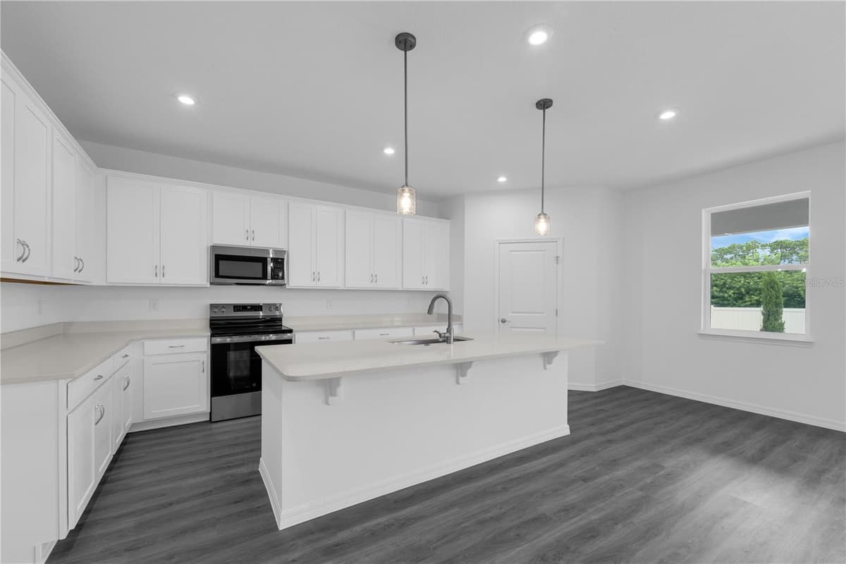 1812 HORSETAIL DRIVE — photo 13 of 34