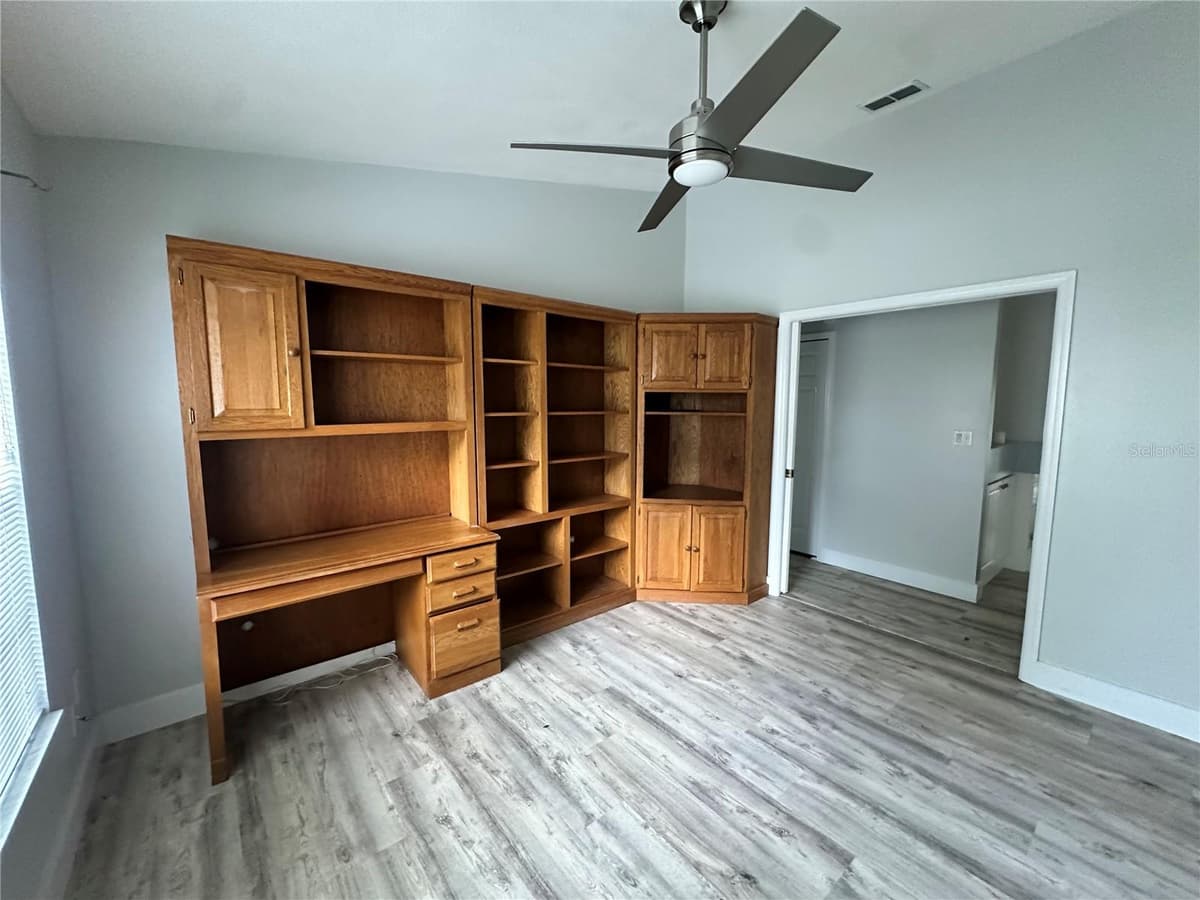 4242 LEAFWAY CIRCLE — photo 17 of 19