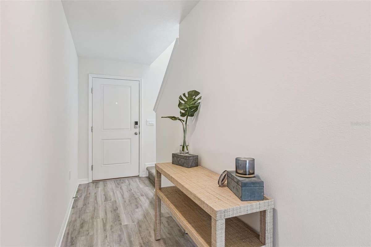 4270 BUTTERSCOTCH CIRCLE — photo 2 of 29