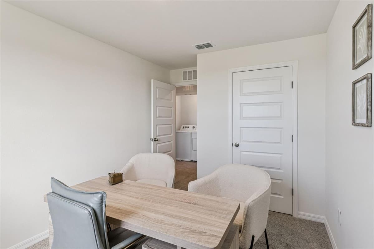 4270 BUTTERSCOTCH CIRCLE — photo 28 of 29