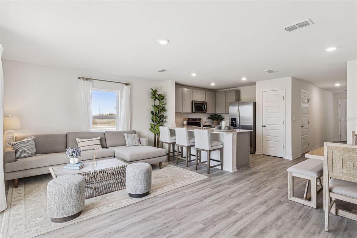 4270 BUTTERSCOTCH CIRCLE — photo 3 of 29
