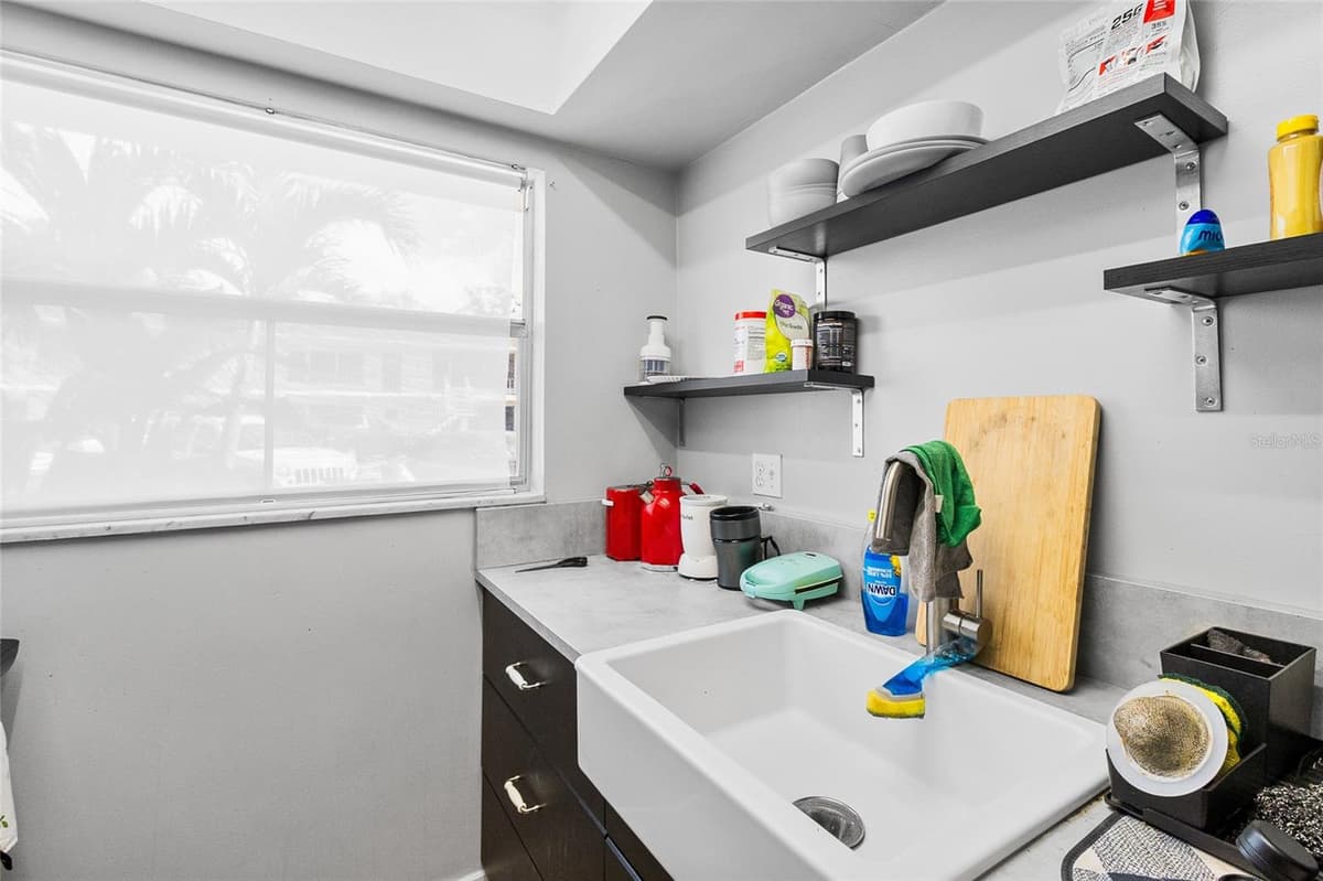 1221 DREW STREET — photo 13 of 23