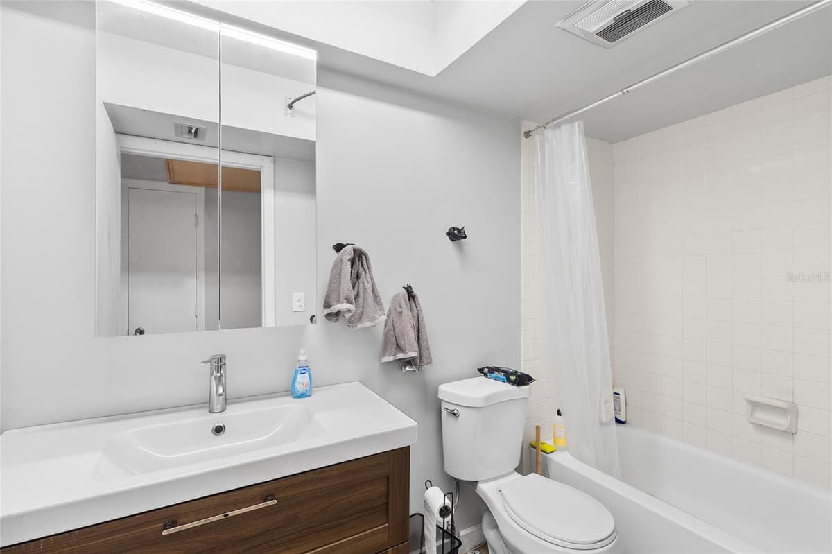 1221 DREW STREET — photo 18 of 23