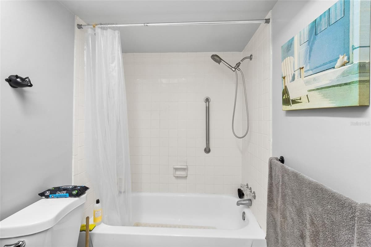 1221 DREW STREET — photo 19 of 23