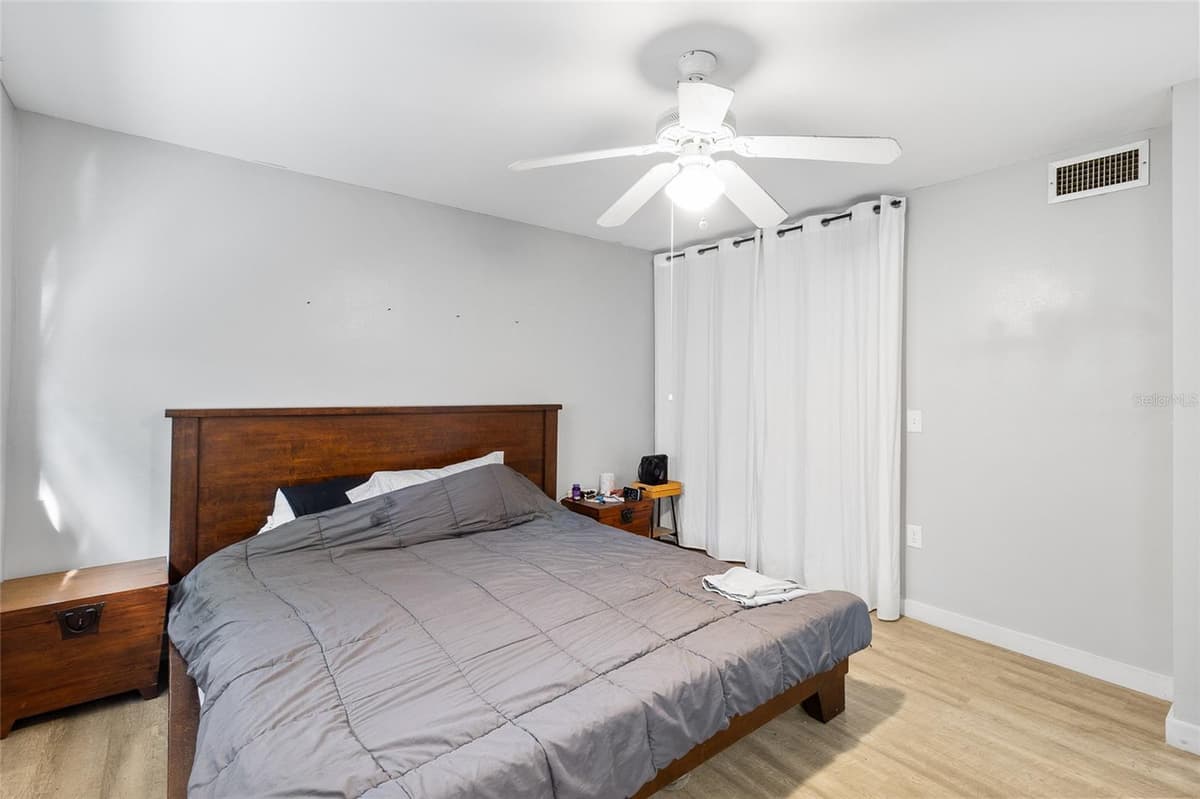 1221 DREW STREET — photo 16 of 23