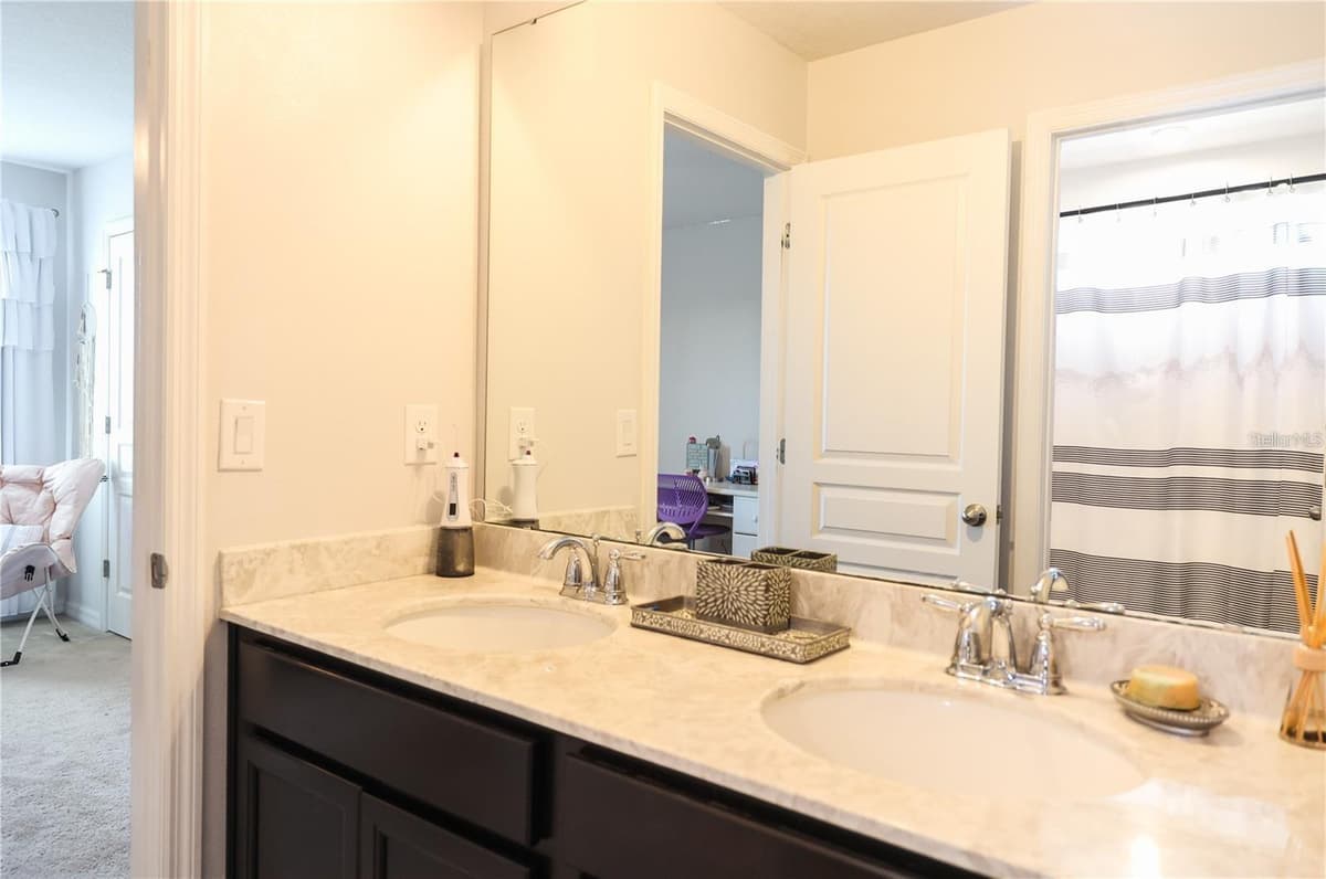 5416 CARRARA COURT — photo 34 of 42