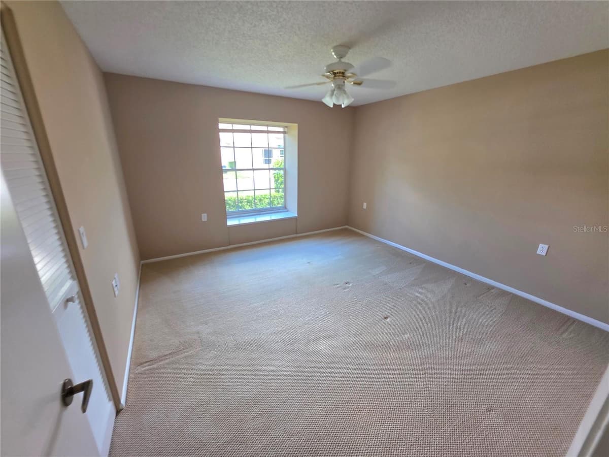 7376 MEADOW BROOK LANE — photo 18 of 33