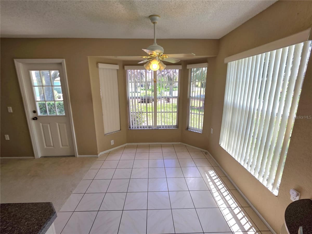 7376 MEADOW BROOK LANE — photo 9 of 33
