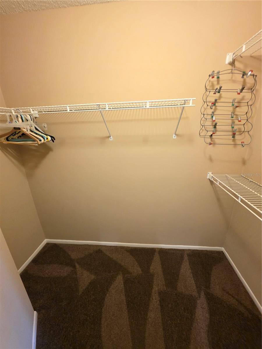 7376 MEADOW BROOK LANE — photo 14 of 33