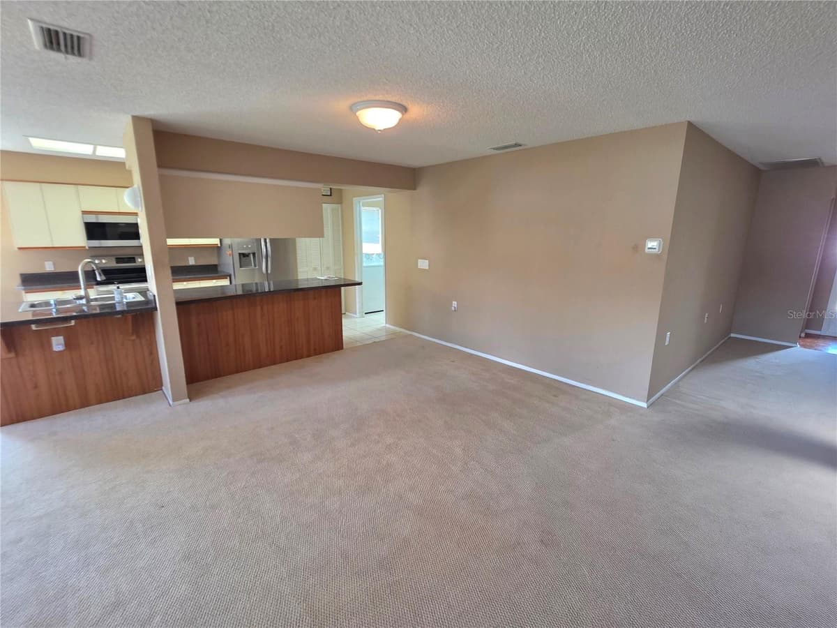 7376 MEADOW BROOK LANE — photo 4 of 33