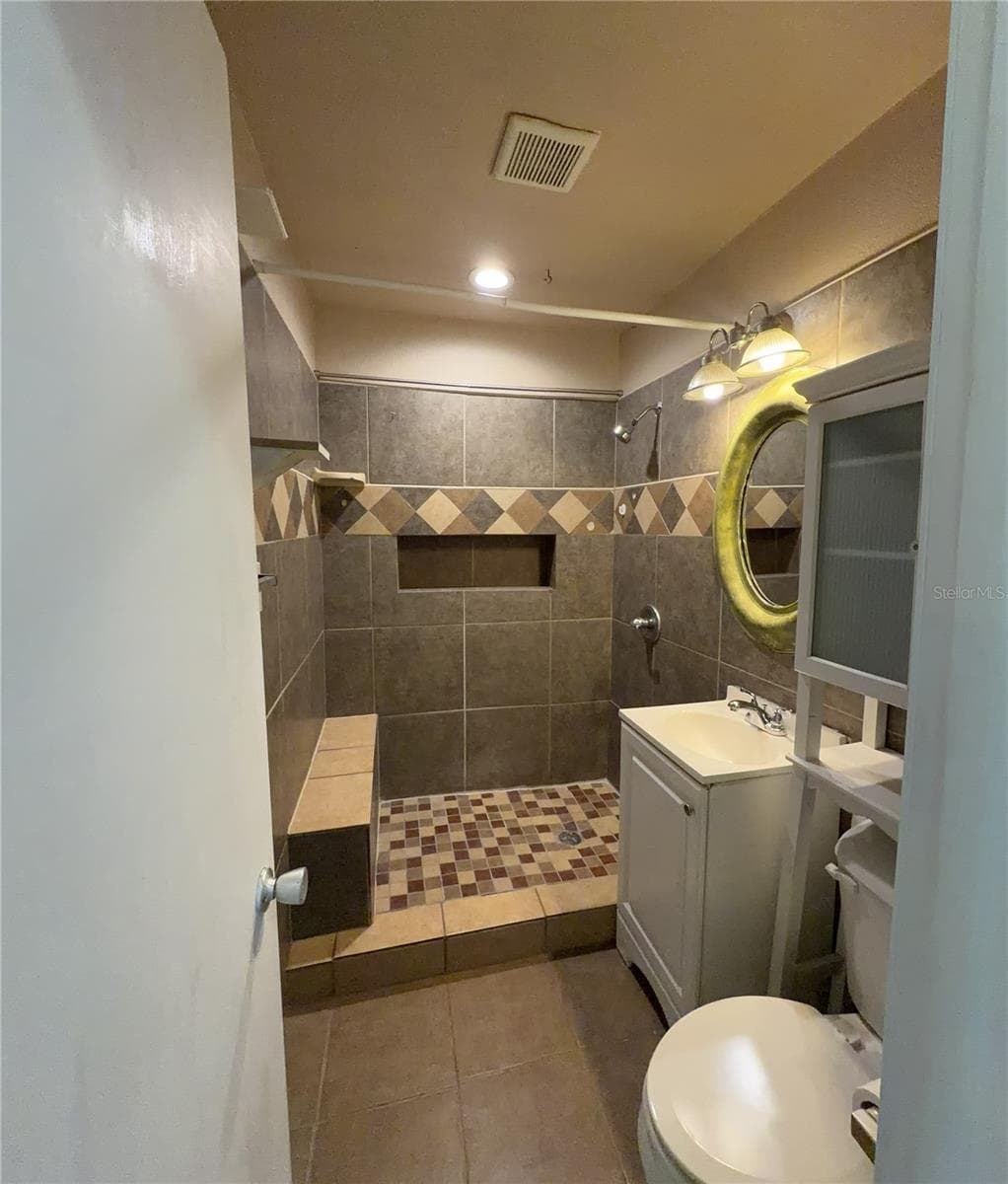 2884 TROPIC RD — photo 14 of 21