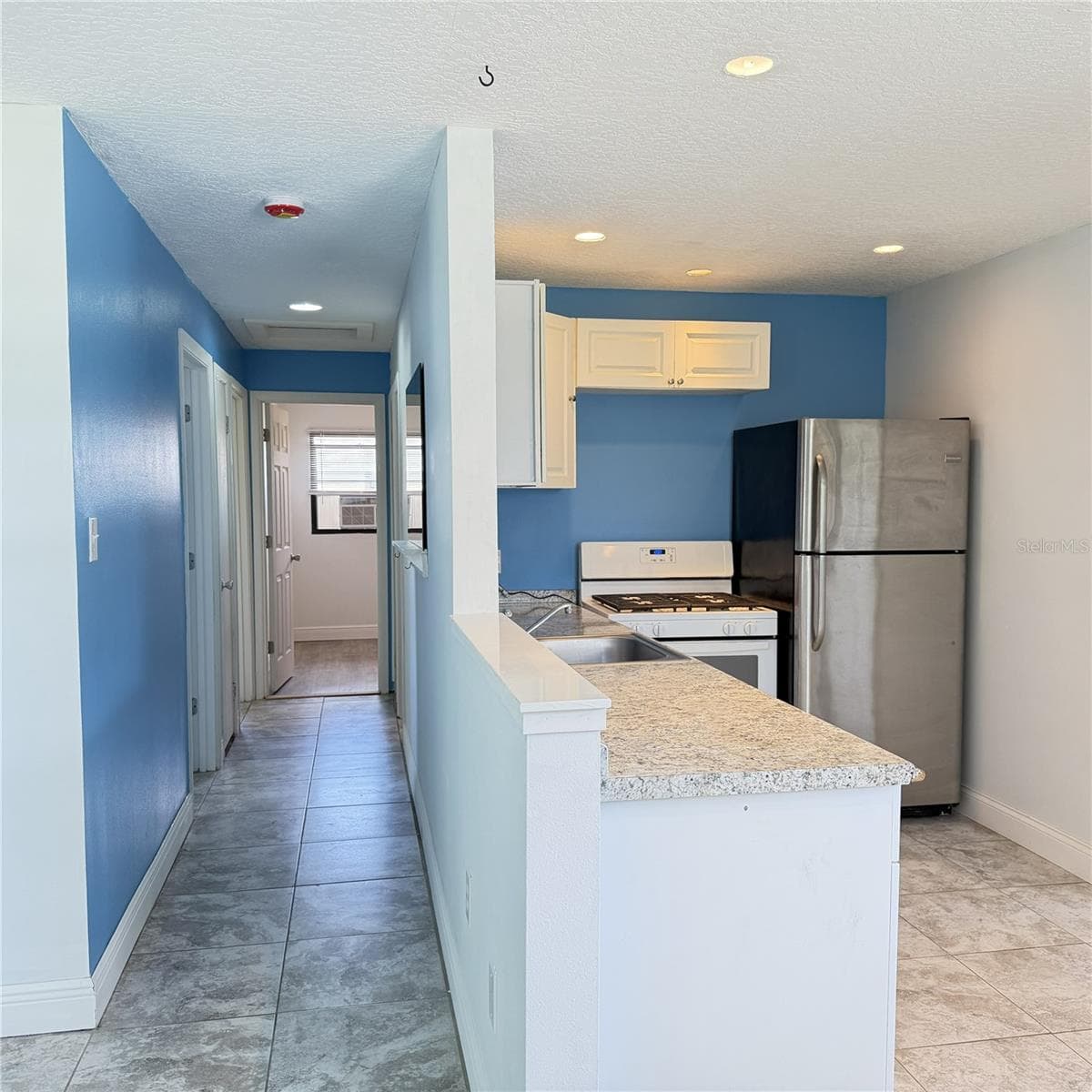 2884 TROPIC RD — photo 6 of 21
