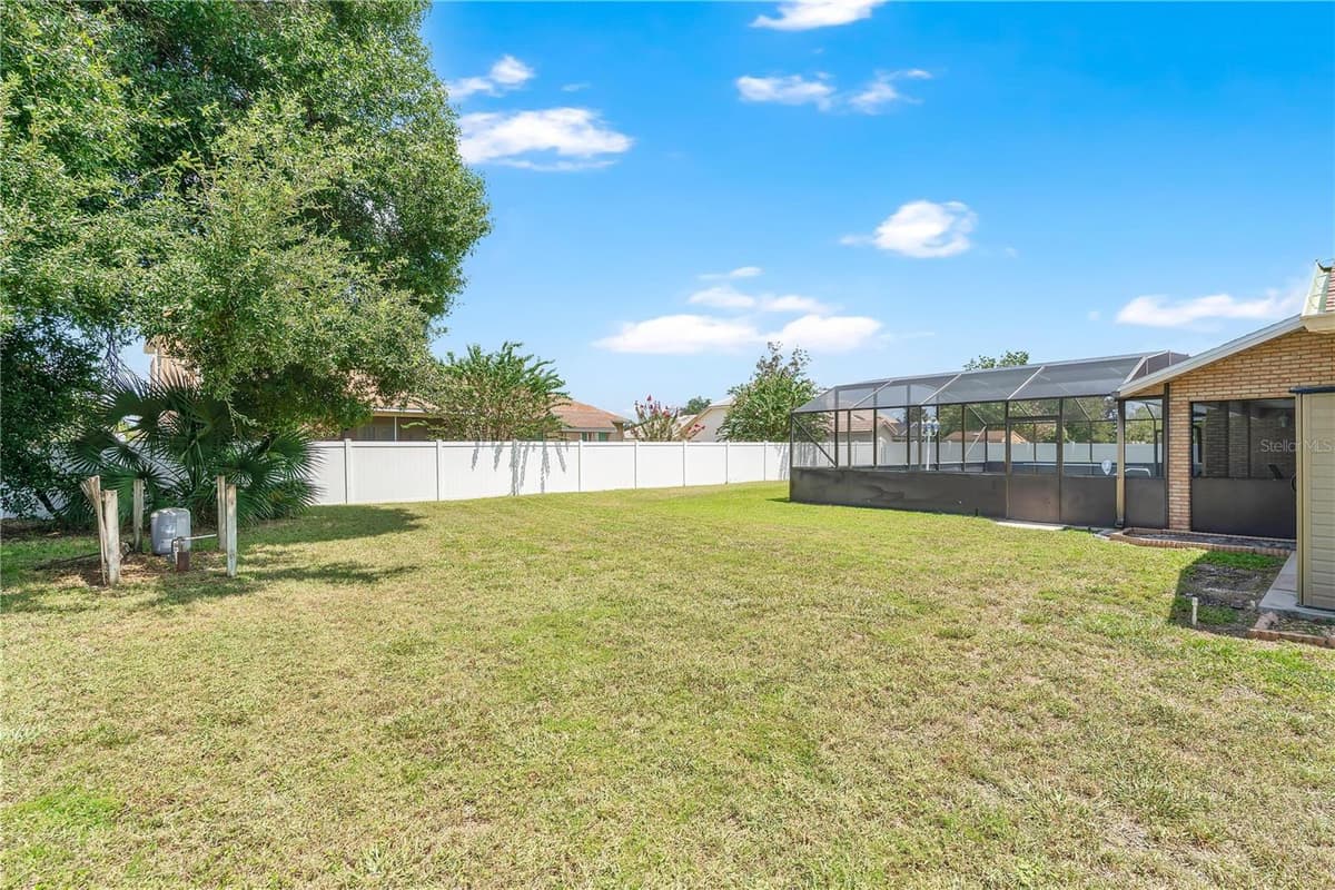 530 WHITECAP COVE COURT — photo 35 of 40