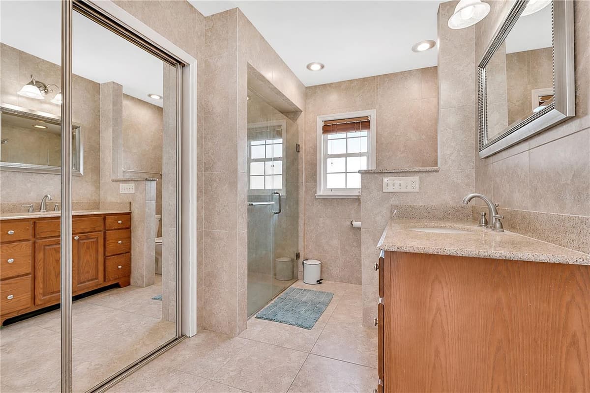 530 WHITECAP COVE COURT — photo 26 of 40