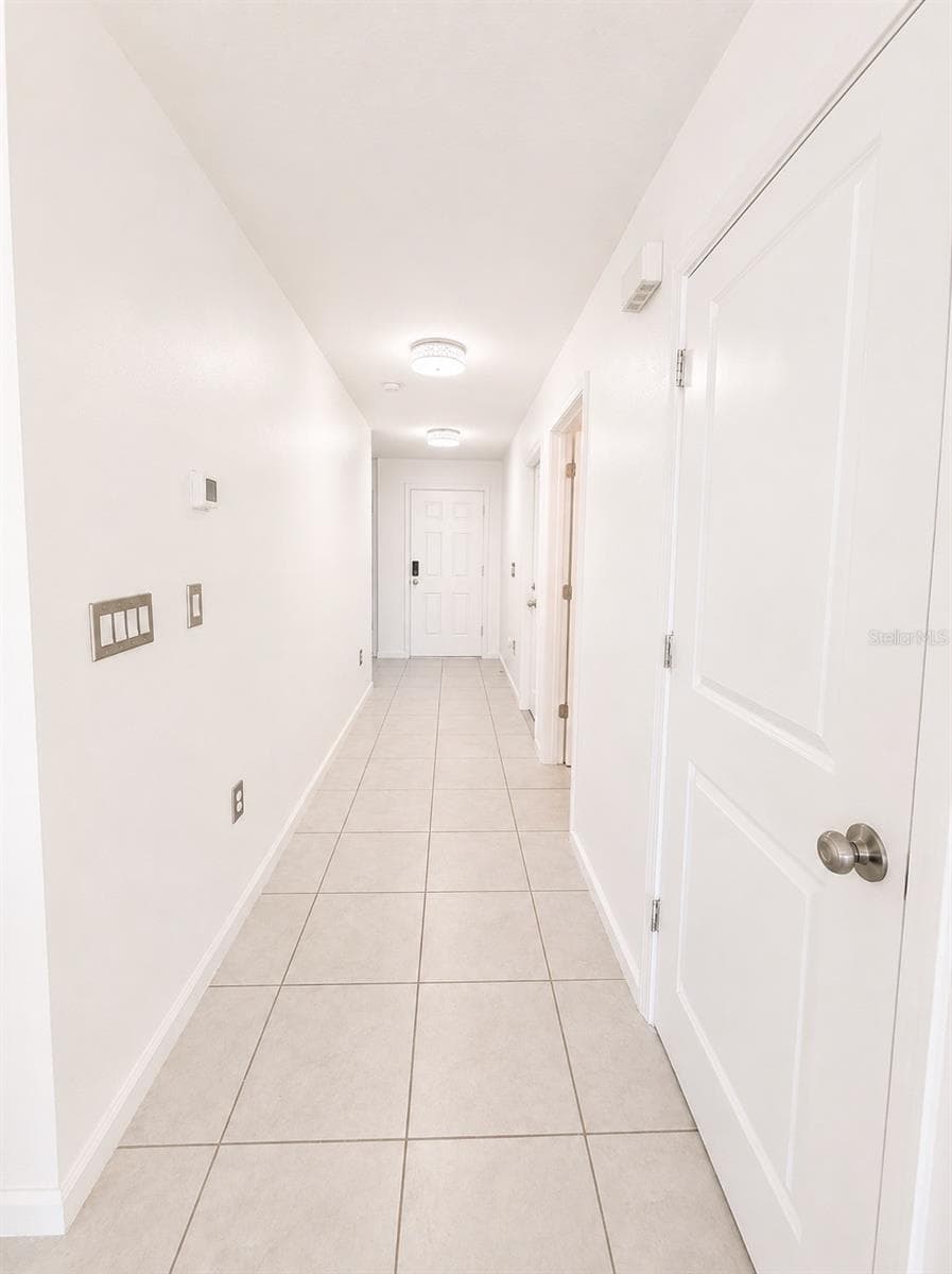 495 TAFT DRIVE — photo 3 of 22