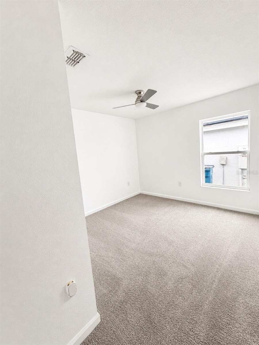495 TAFT DRIVE — photo 14 of 22