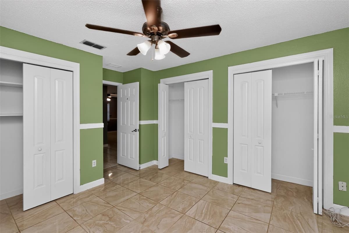 3104 DOLE STREET — photo 13 of 22