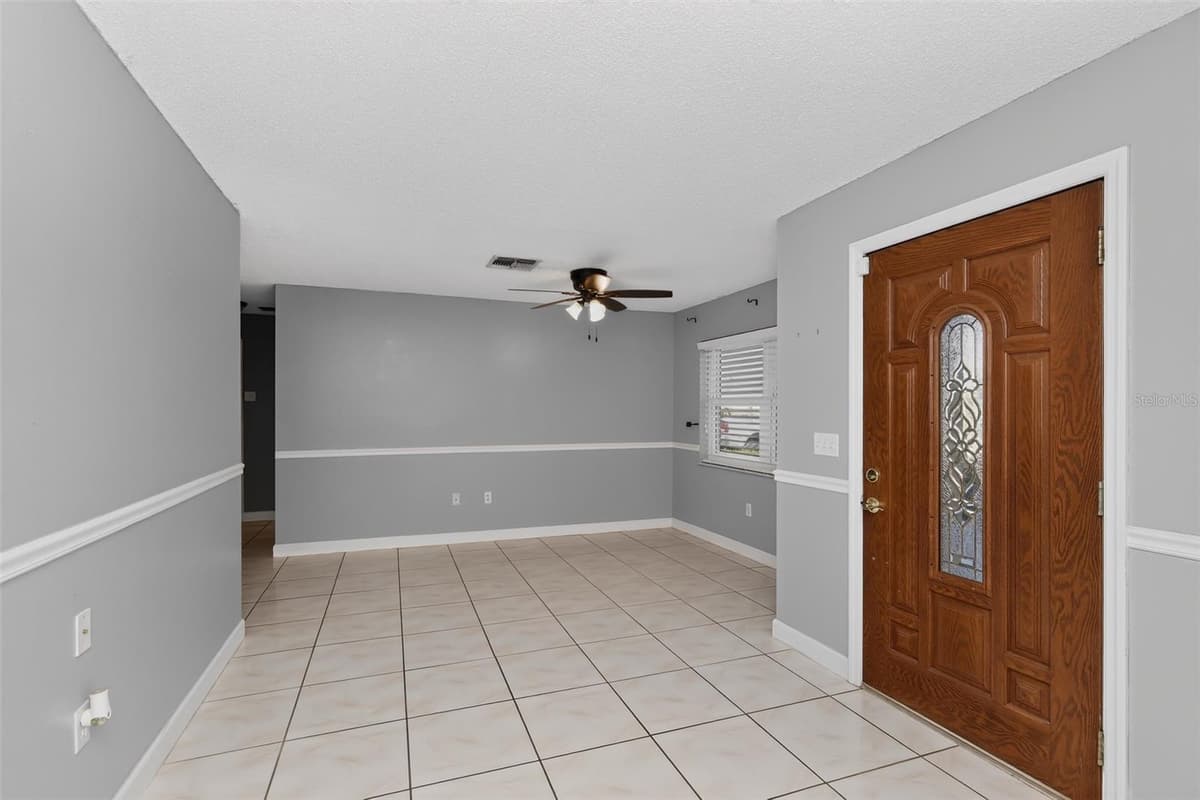 3104 DOLE STREET — photo 5 of 22