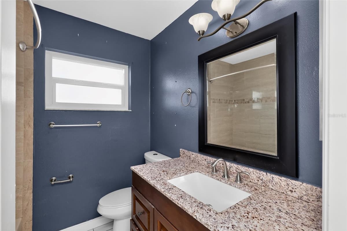 3104 DOLE STREET — photo 12 of 22