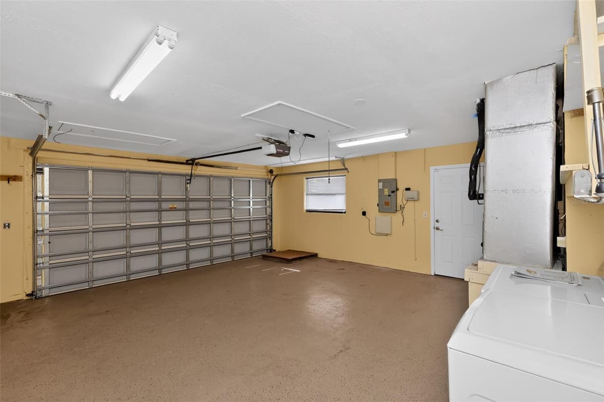 3104 DOLE STREET — photo 18 of 22