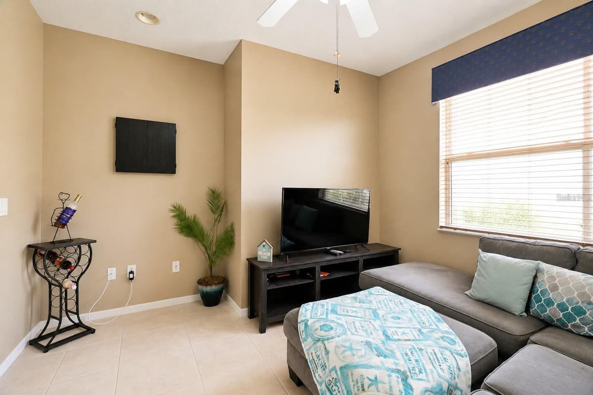 468 TALQUIN LANE — photo 10 of 49