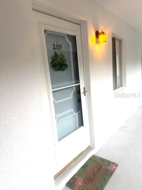 2060 MARILYN STREET — photo 2 of 13