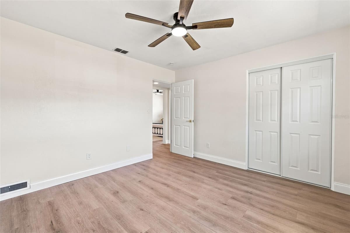 6041 15TH STREET — photo 16 of 25