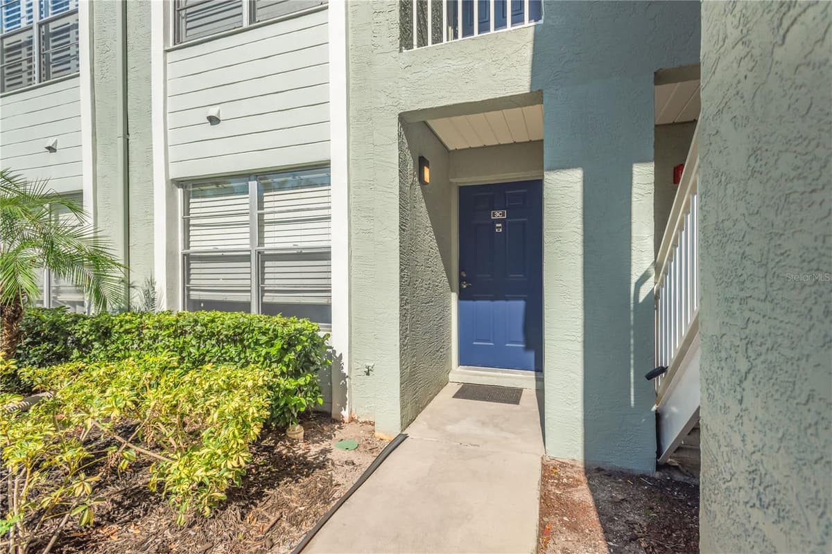 5440 S MACDILL AVE — photo 3 of 22