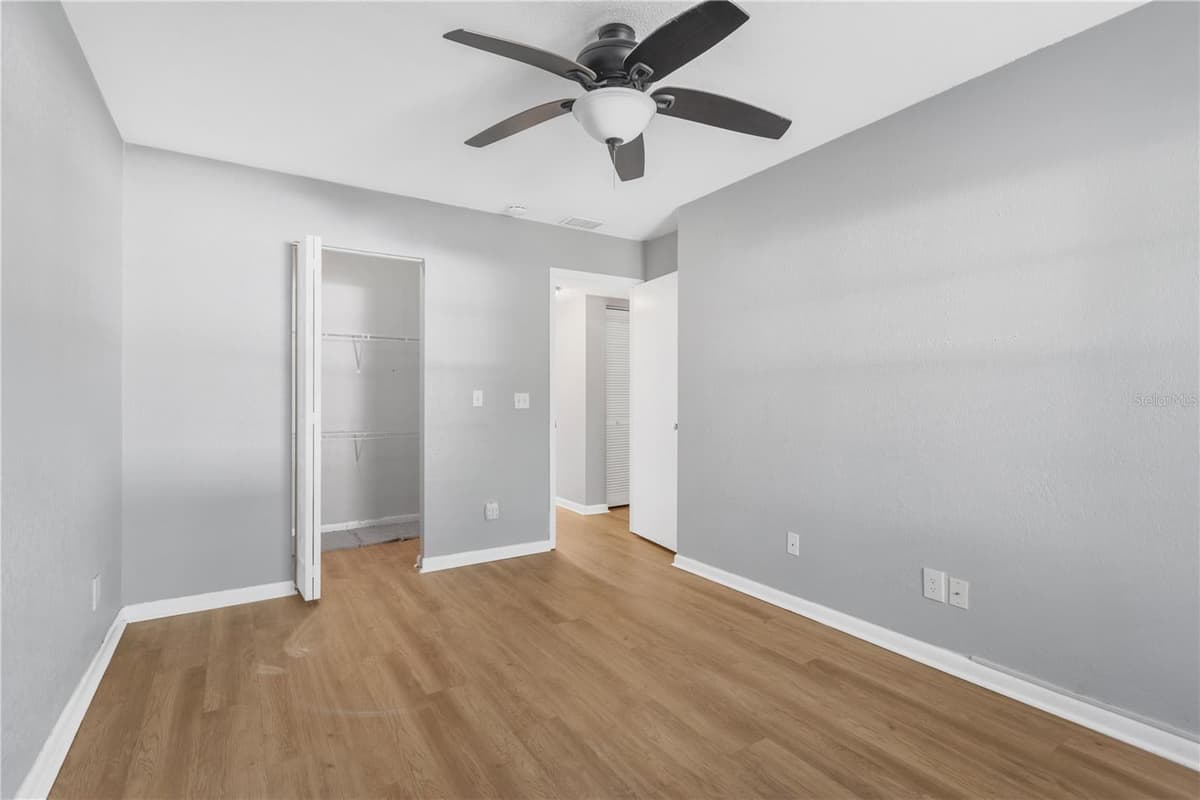 5440 S MACDILL AVE — photo 11 of 22