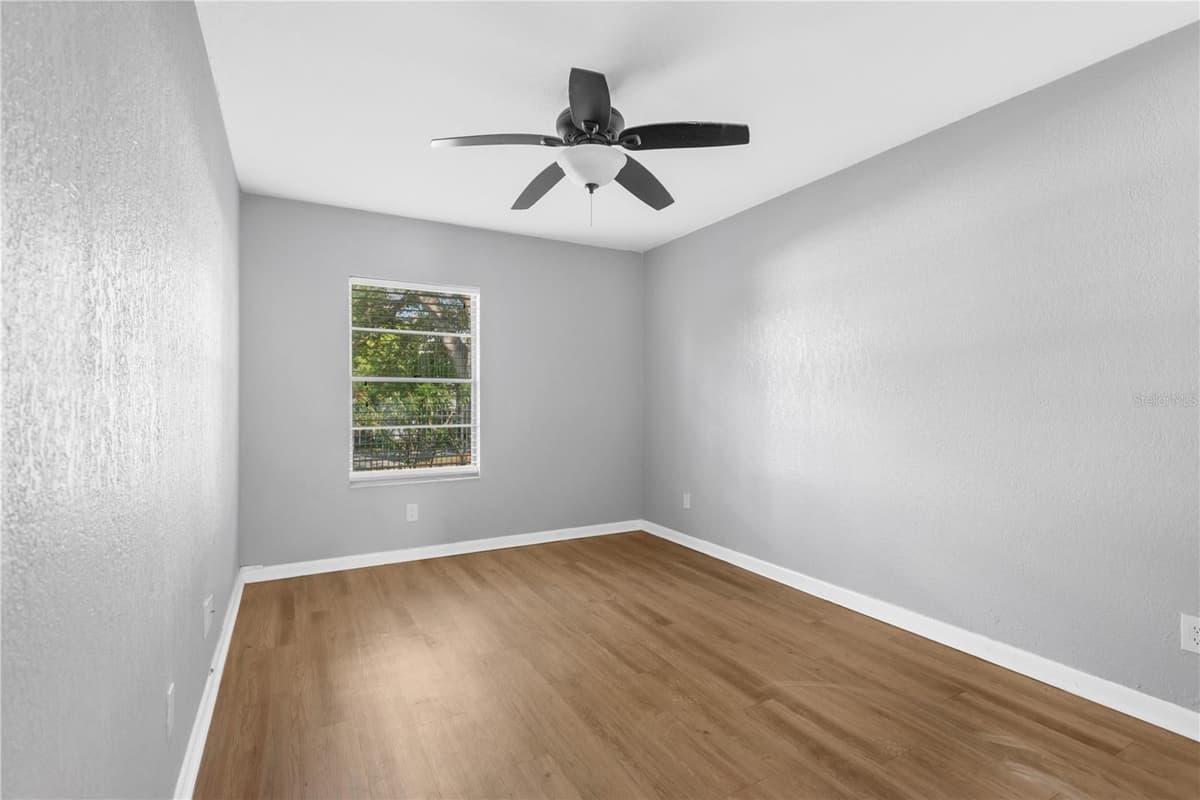 5440 S MACDILL AVE — photo 12 of 22