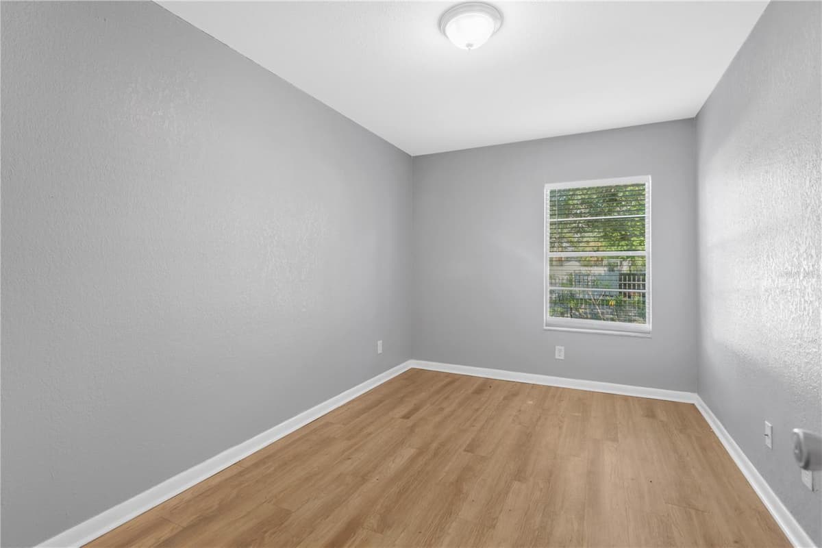 5440 S MACDILL AVE — photo 15 of 22