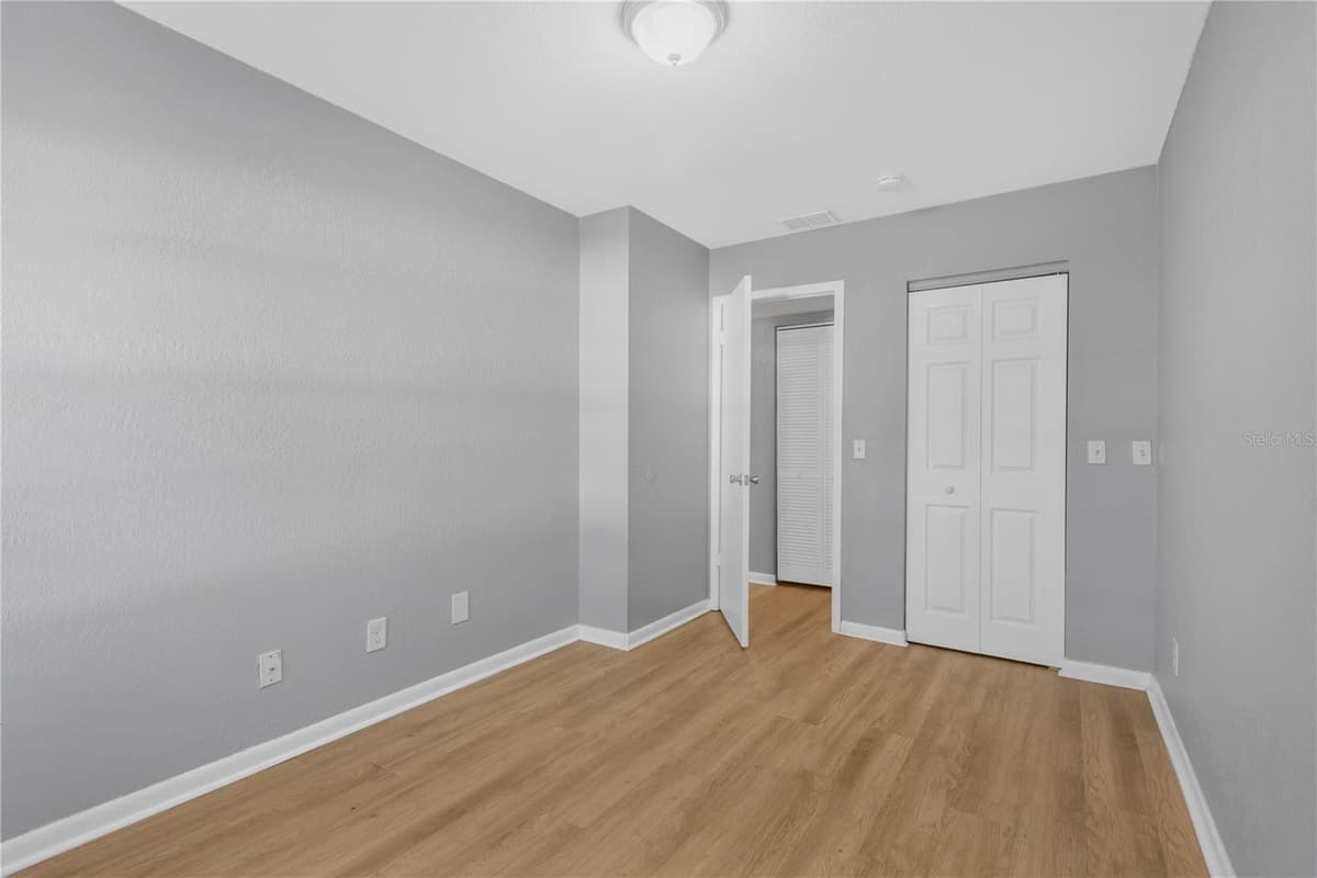 5440 S MACDILL AVE — photo 16 of 22