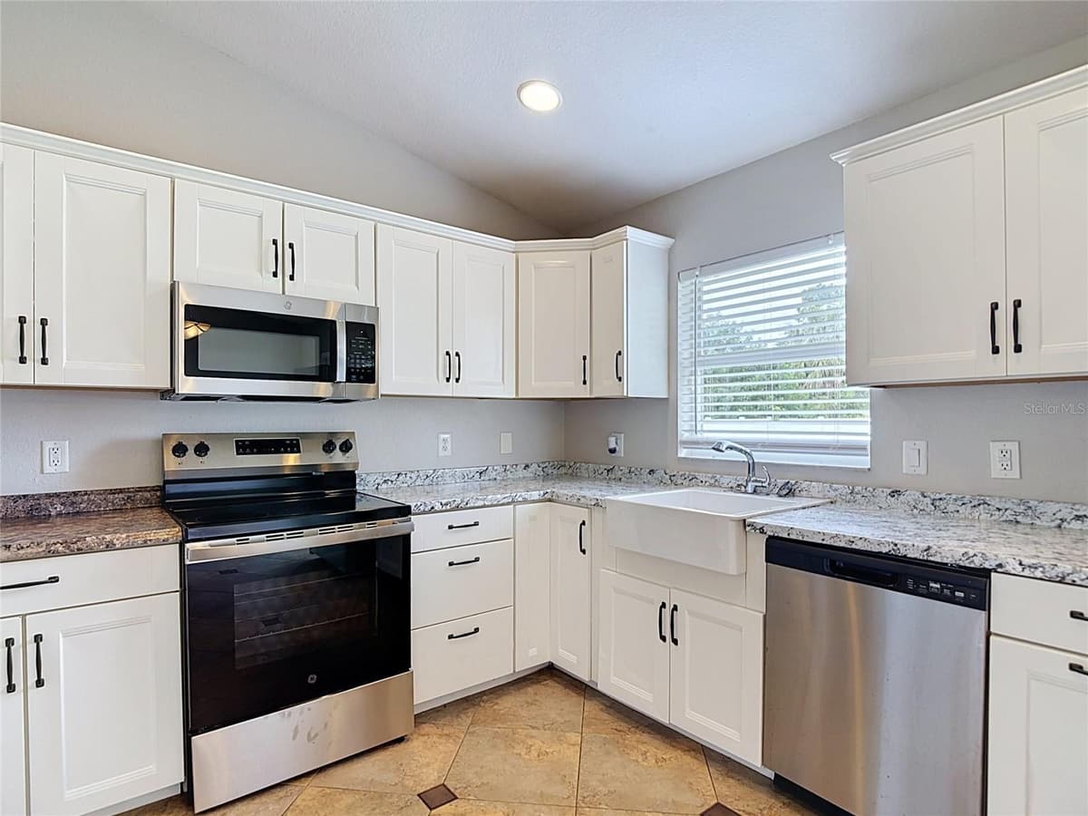 2198 ALLIANCE AVENUE — photo 18 of 45