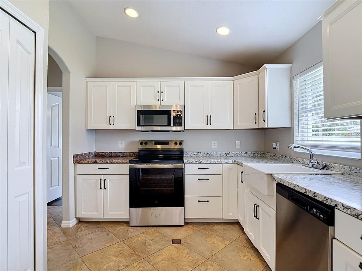 2198 ALLIANCE AVENUE — photo 17 of 45