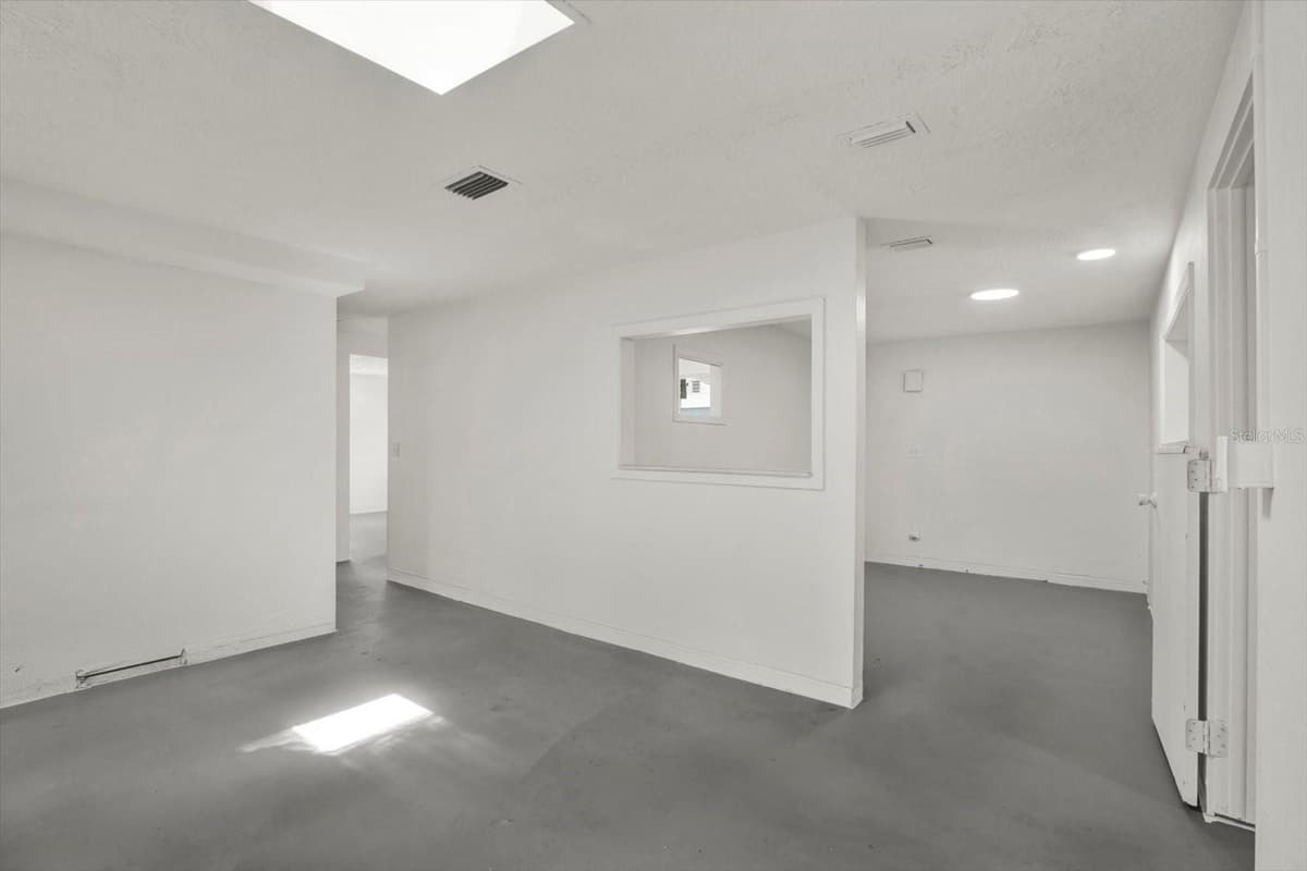 6102 INDIANA AVENUE — photo 18 of 22