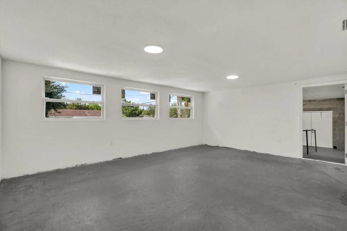 6102 INDIANA AVENUE — photo 11 of 22