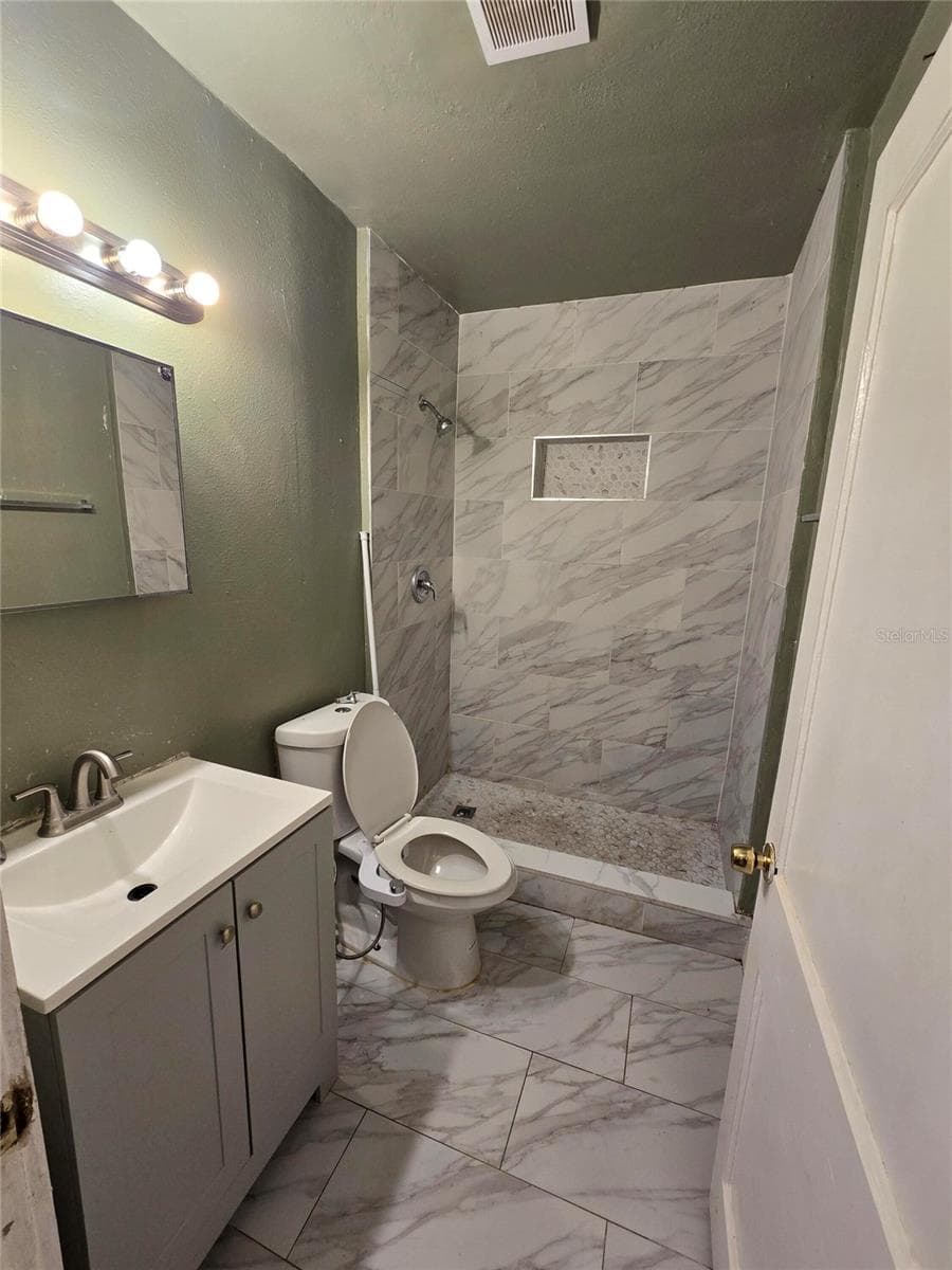 2115 WESTMORELAND DRIVE — photo 7 of 8